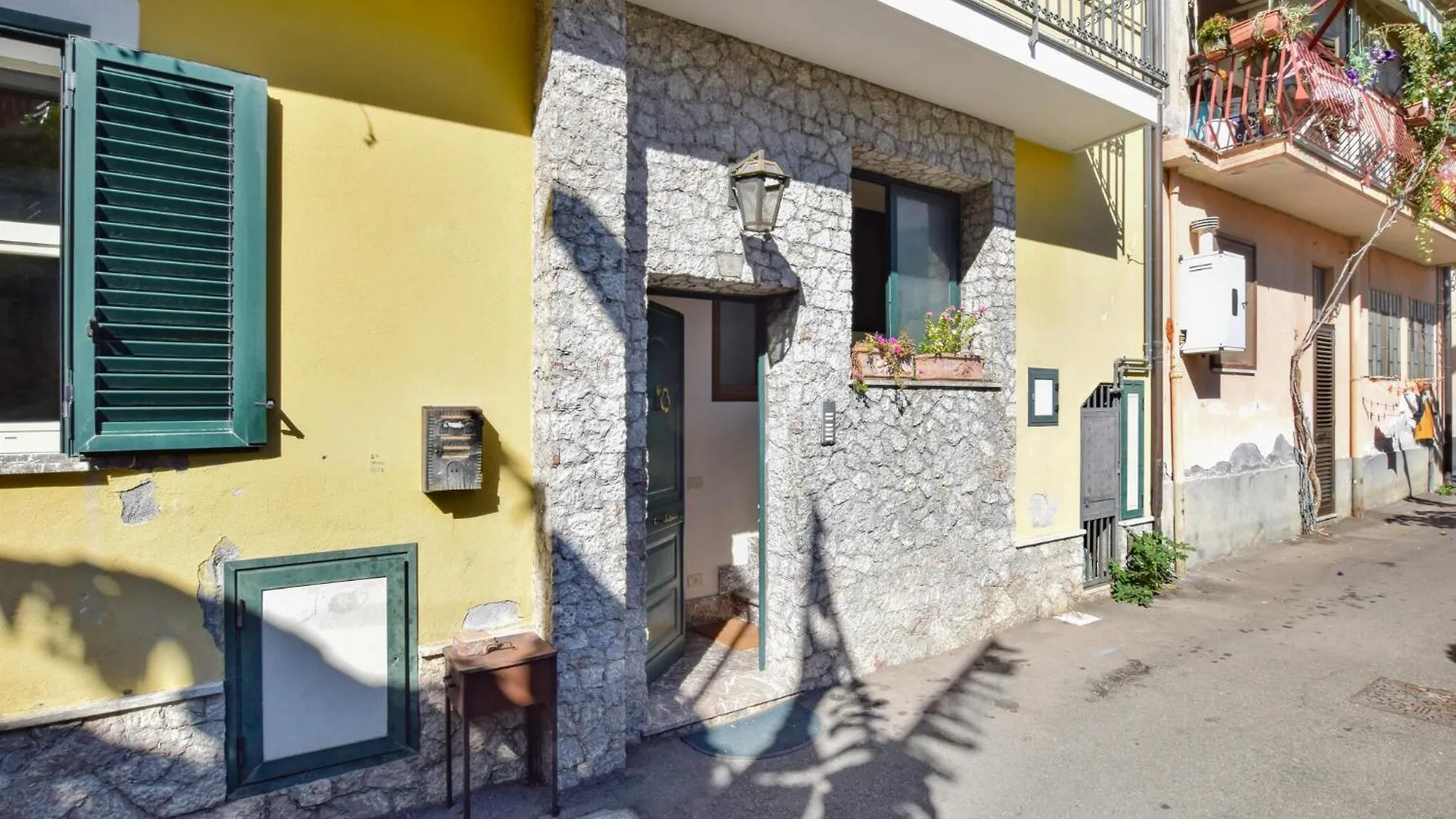 Gorgeous Apartment In Trappitello
