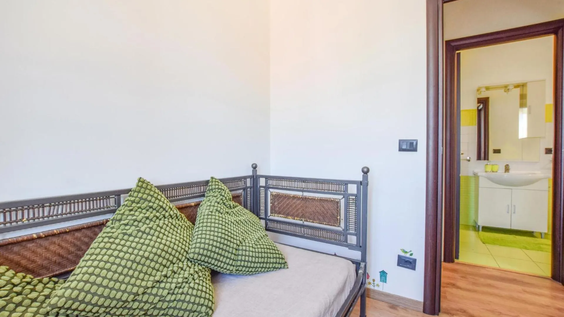Gorgeous Apartment In Trappitello